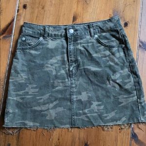 TopShop MOTO Camouflage Denim Skirt